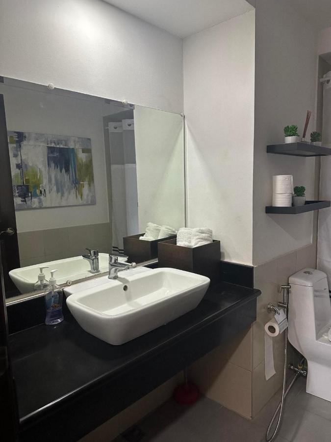 Suites De Marina Manila With Netflix Eksteriør bilde